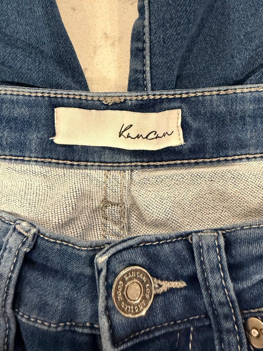 KanCan Bermuda Jean Shorts Size 24 Medium Wash Stretch Mid Rise Knee Length - Picture 5 of 8